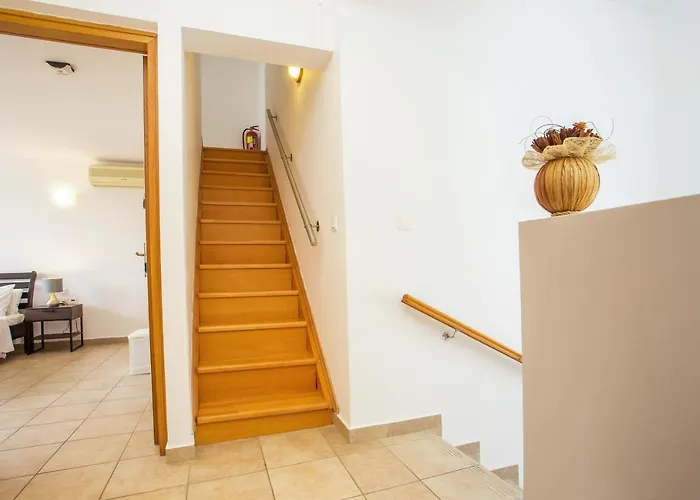 Aethrion * Lindos (Rhodes)